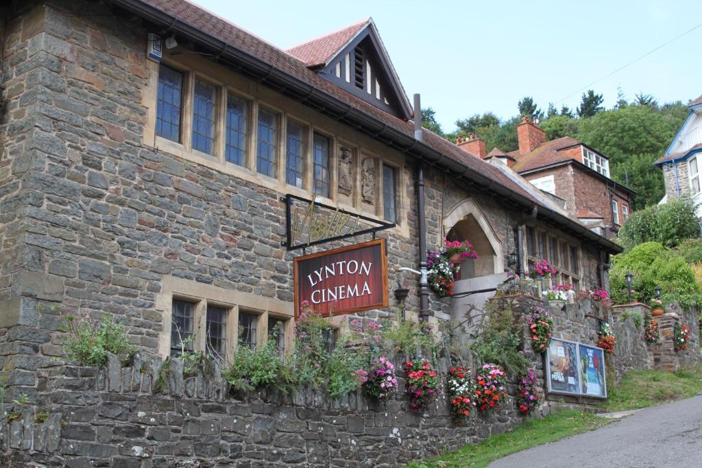 Castle Hill Guest House Lynton Eksteriør bilde